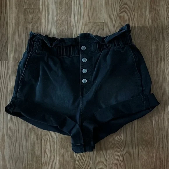 No Boundaries Juniors Paper Bag High Rise Shorts With Relaxed Fit Size L 11-13 - Picture 2 of 5